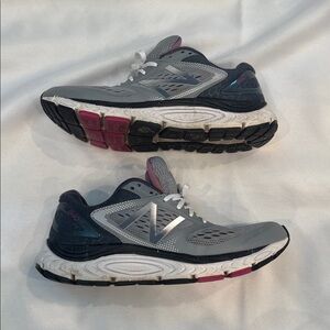 New Balance Gray Women's Mesh Running Shoes Cushion, Size 8.5
